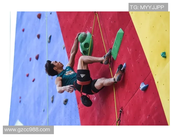 深圳极限运动队在攀岩联赛中的灵活性展现与战术分析